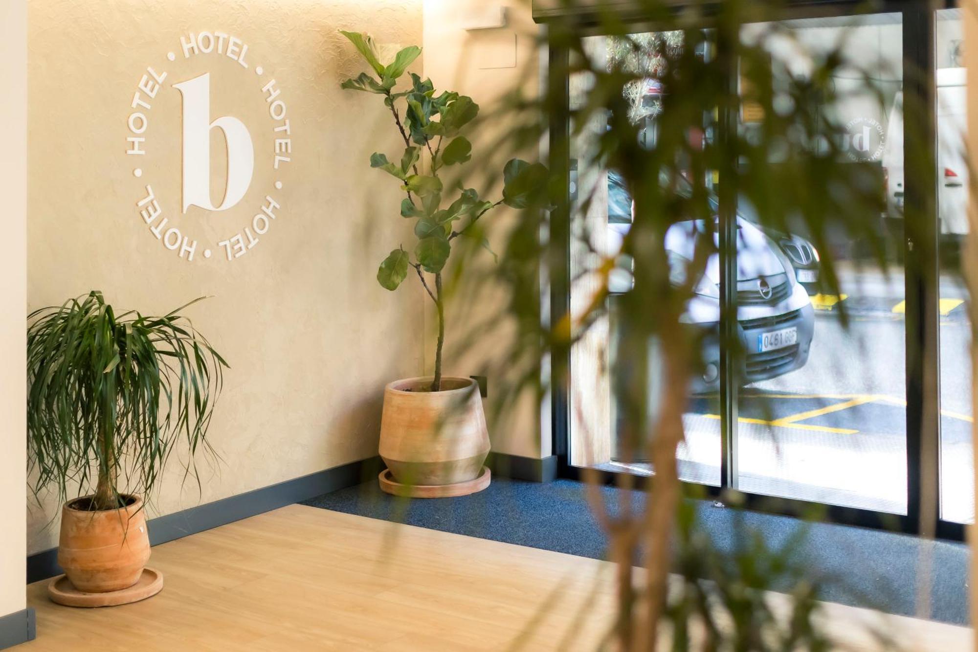 Hotel ブルラダ エクステリア 写真