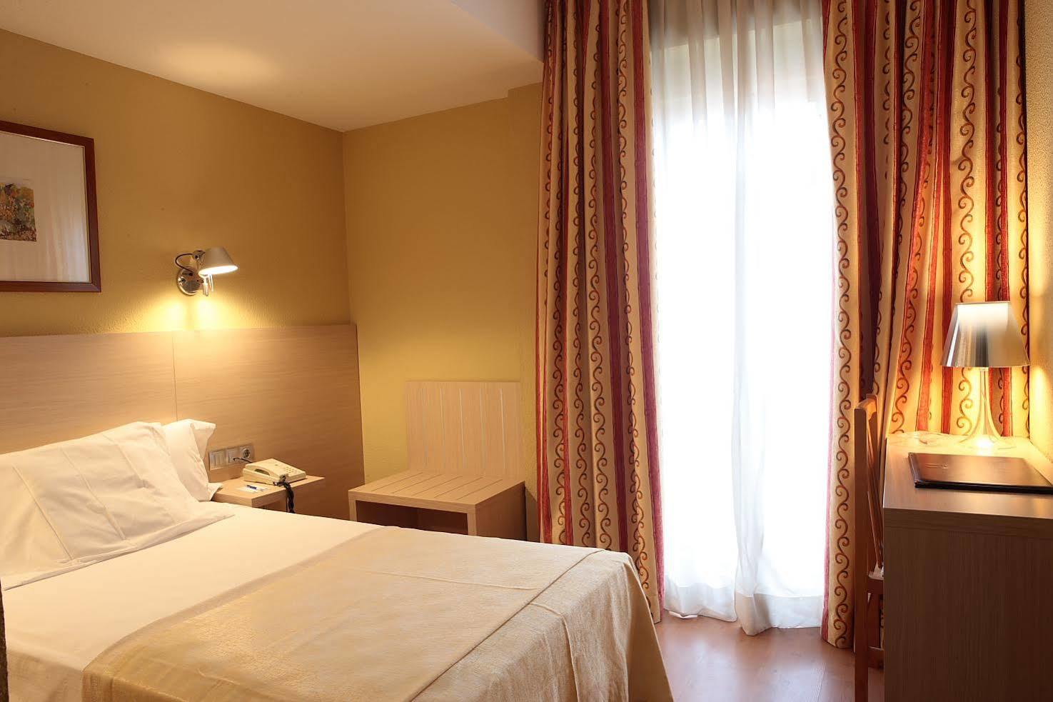 Hotel ブルラダ エクステリア 写真